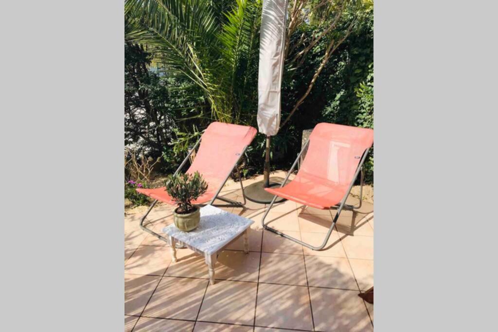 La Petite Pinede Studio Climatise Proche Plage Sanary-sur-Mer Kültér fotó