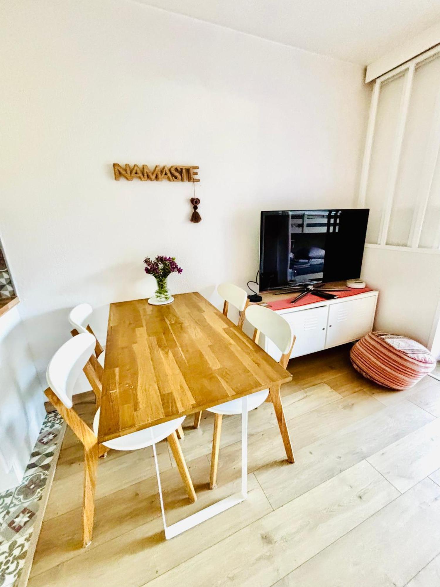 La Petite Pinede Studio Climatise Proche Plage Sanary-sur-Mer Kültér fotó
